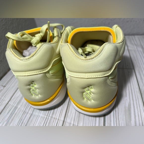 Nike Air Zoom G.T. Hustle 2 men’s basketball sneaker Luminous green size 10.5‎ main image 5